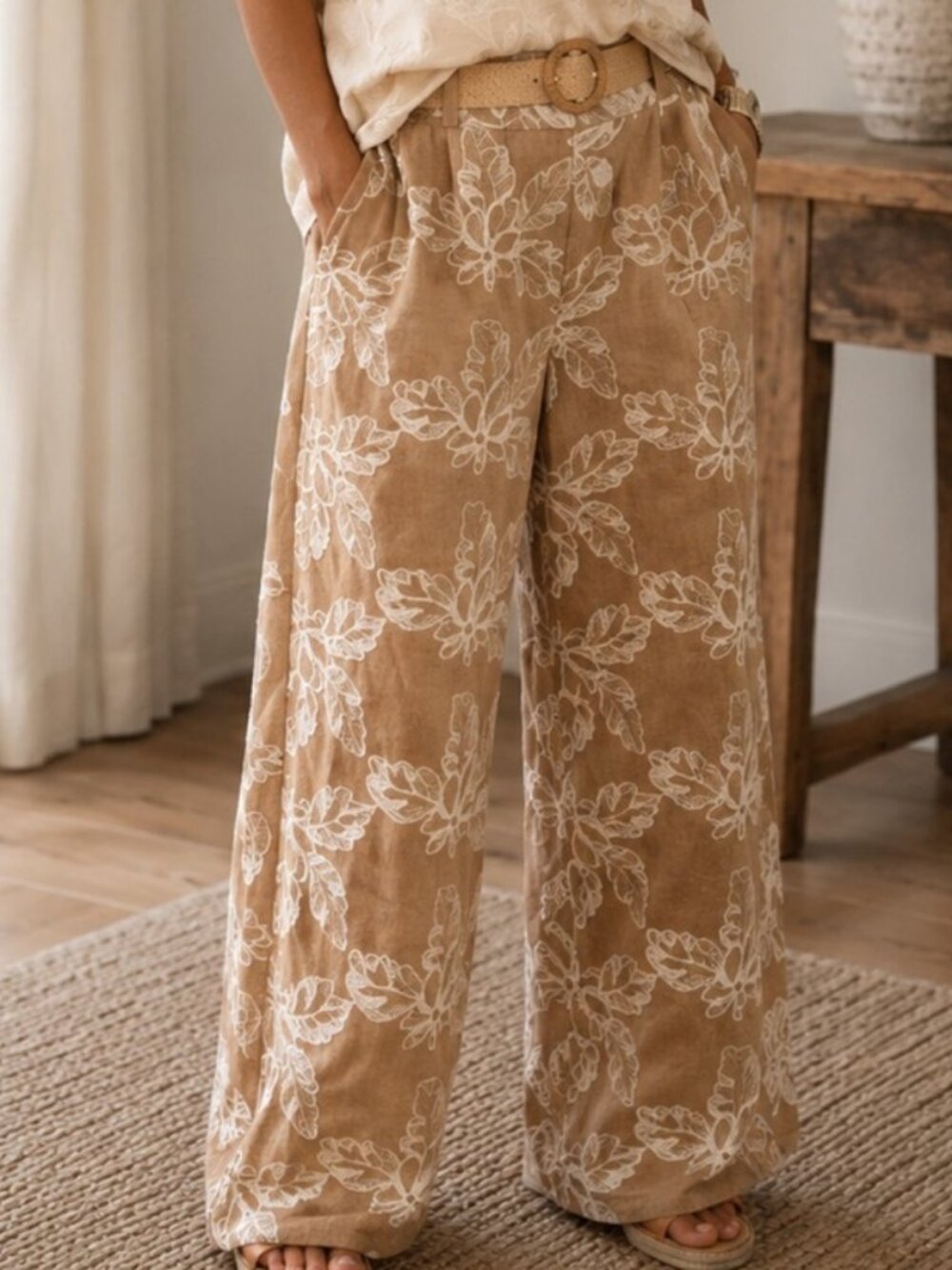 NWT Made in Italy Embroidered Wide-Leg Pants - One Size